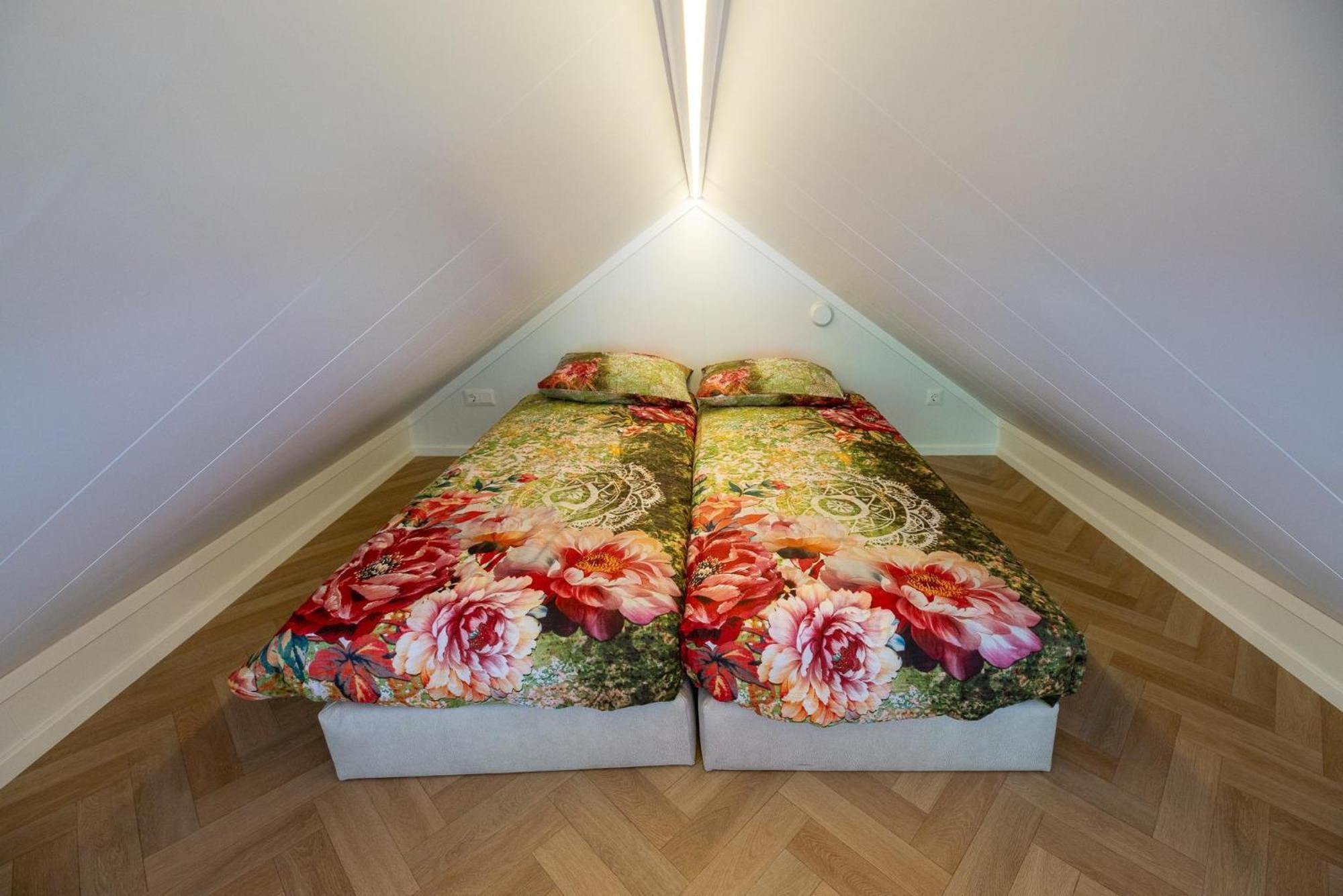 Veluwepark De Bosgraaf | Comfort Met Hottub Lieren 部屋 写真