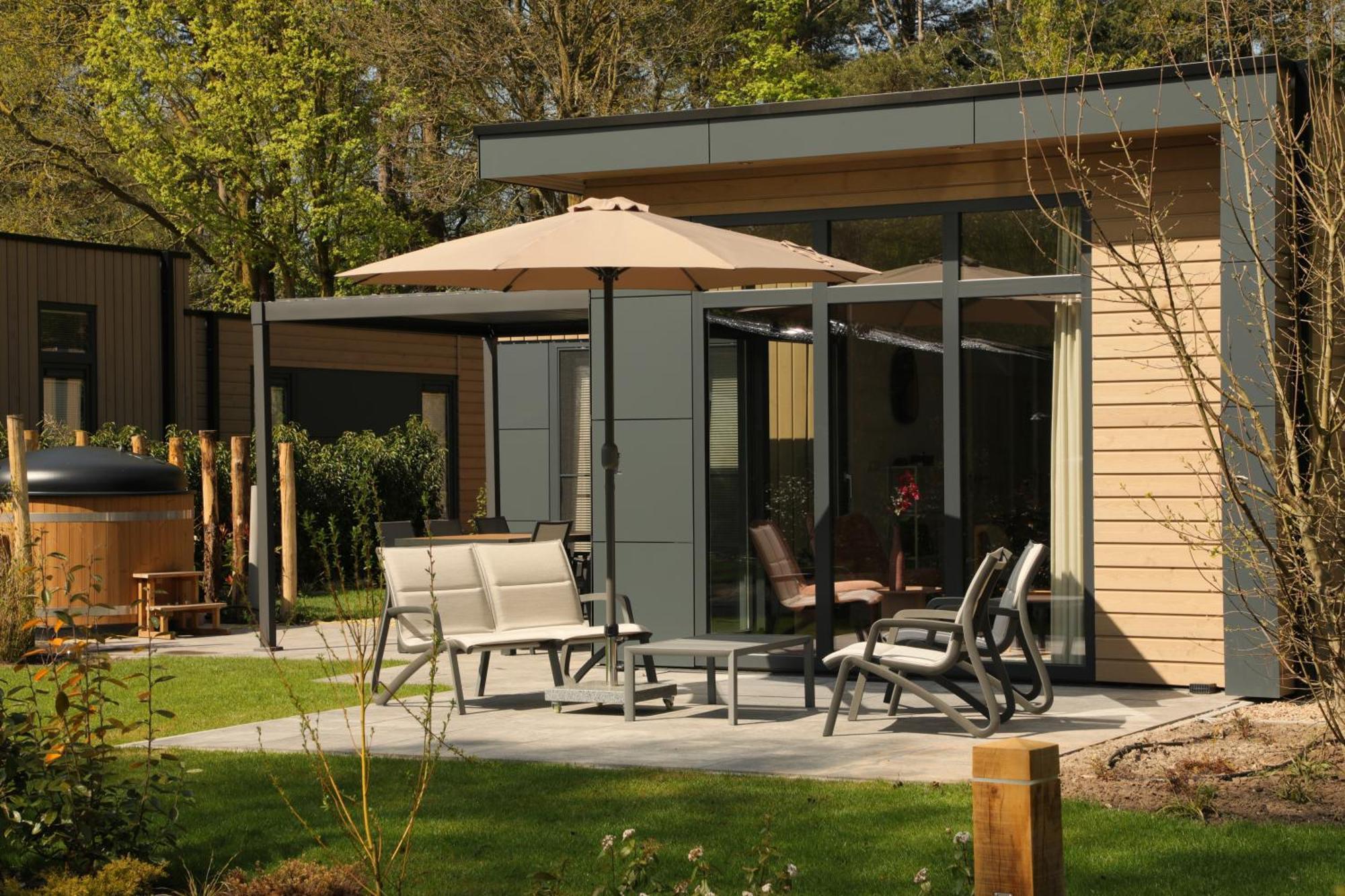Veluwepark De Bosgraaf | Comfort Met Hottub Lieren エクステリア 写真